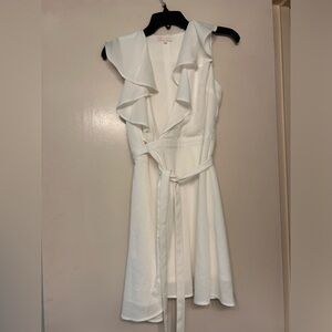 Gianni Bini white wrap dress in size xs